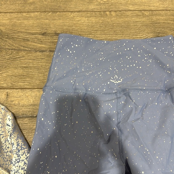 • Beyond Yoga • Women’s Alloy Ombré High-Waist Leggings Blue / Silver Small - Picture 5 of 5